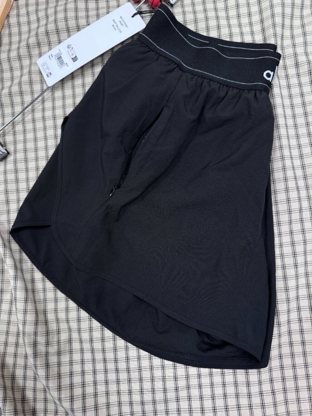 π₯ALO Yoga Match Point Short Black NWT | Chic Tennis | Golf Shorts πΊ - Picture 6 of 8